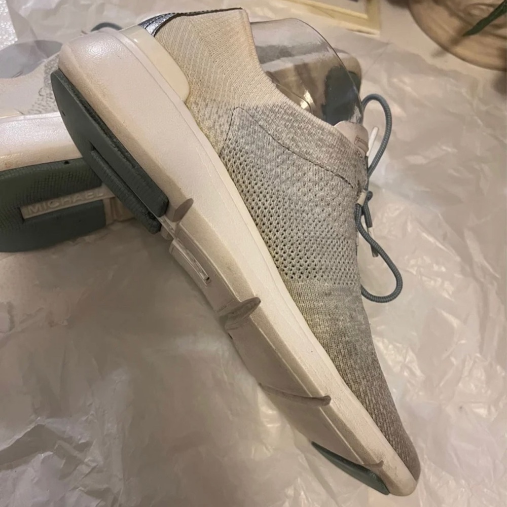 MICHAEL KORS SNEAKERS - Picture 5 of 8